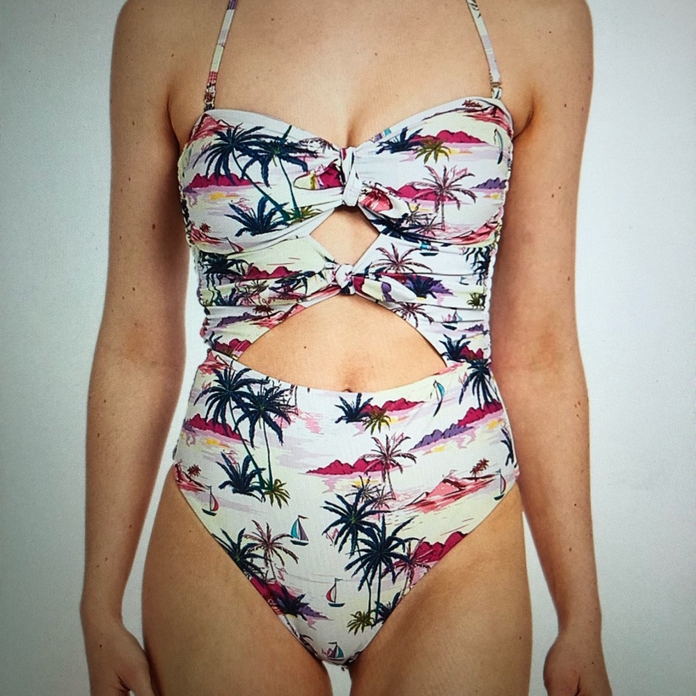 Juicy Couture 1 piece bathing suit
